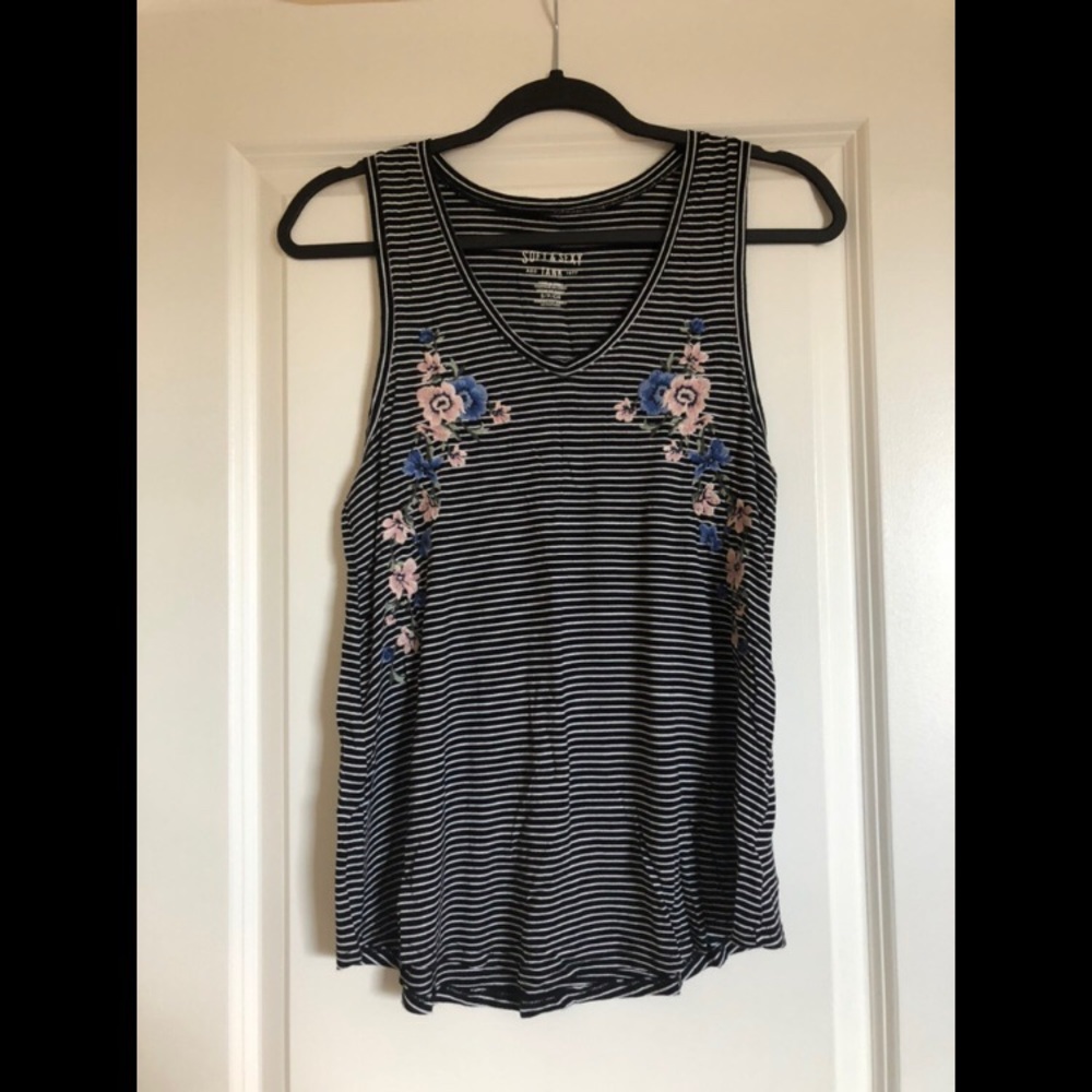 AE loose fitting tank top